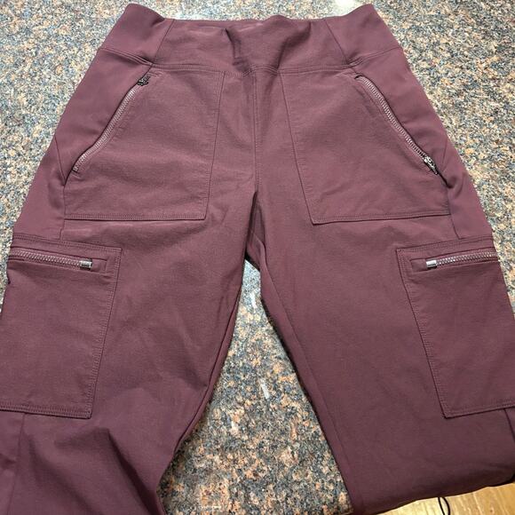Athleta Headlands Hybrid Cargo II Tights-Maroon - Picture 3 of 6